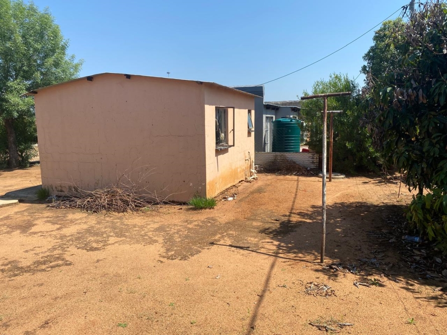 1 Bedroom Property for Sale in Monakato North West